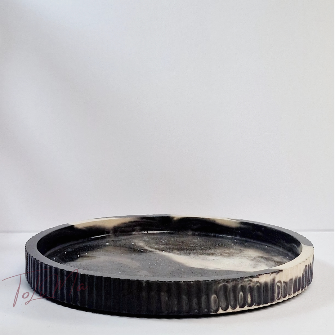 Padėklas gofruotais šonais